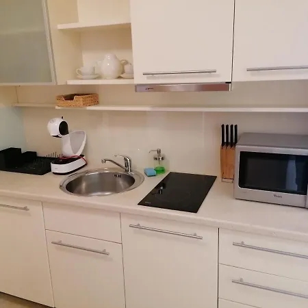 Family Homes - Maloves Lägenhet